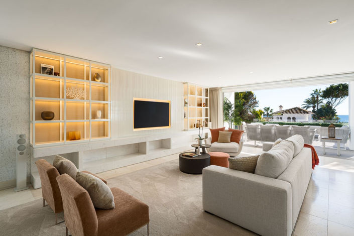 Image No.2-4 Bed House for sale