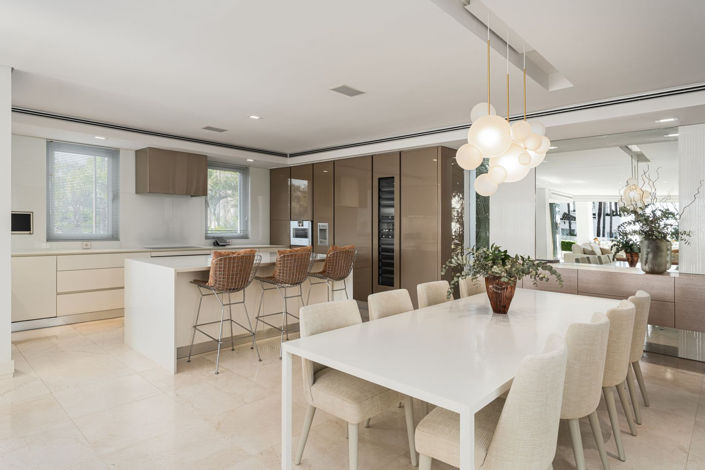 Image No.3-4 Bed House for sale