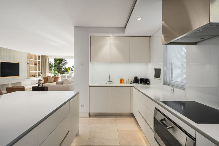Image No.4-4 Bed House for sale