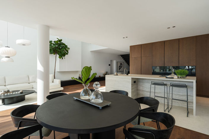 Image No.5-4 Bed House for sale