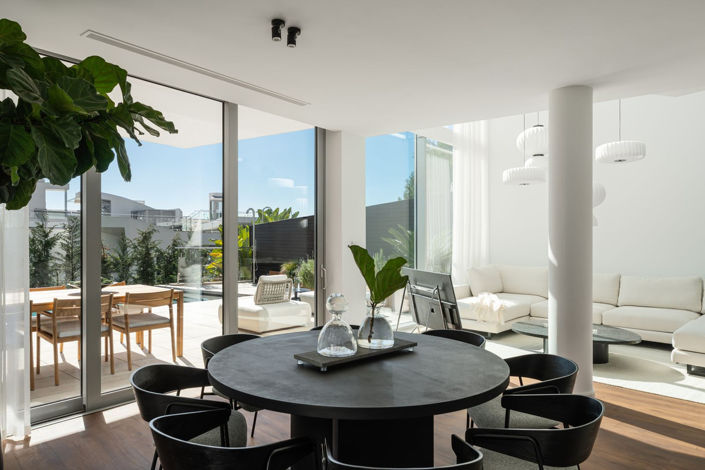 Image No.6-4 Bed House for sale