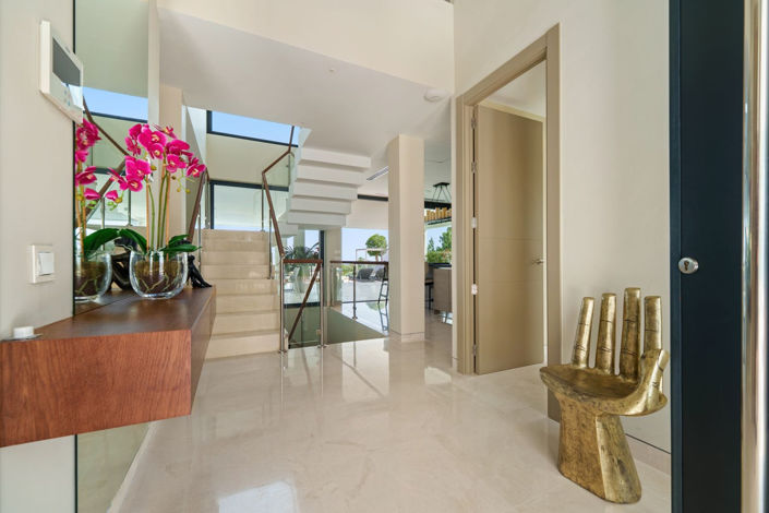 Image No.31-5 Bed House for sale