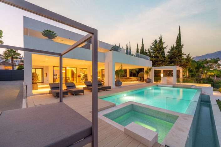 Image No.47-5 Bed House for sale