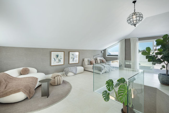 Image No.20-5 Bed Apartment for sale