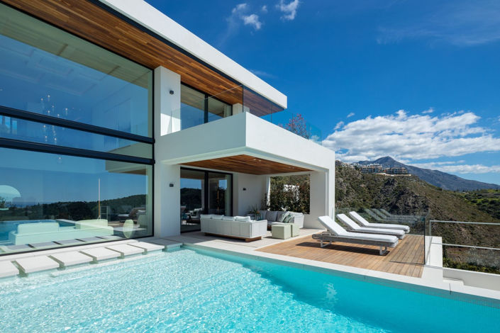 Image No.21-6 Bed House for sale