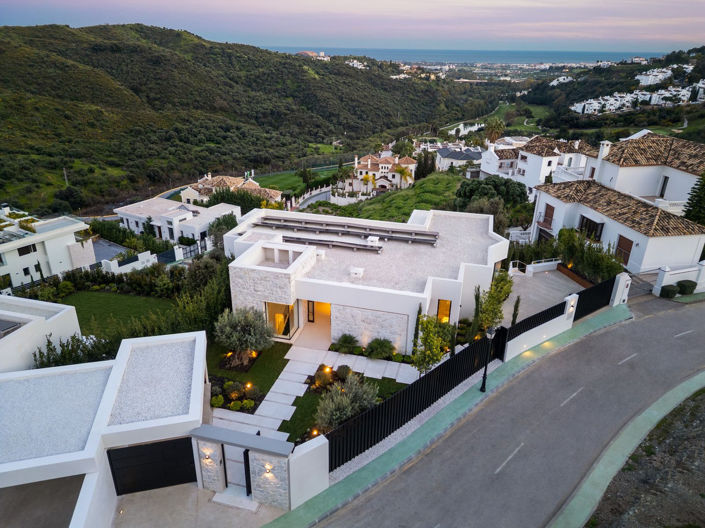 Image No.27-6 Bed House for sale