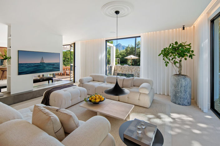Image No.3-4 Bed House for sale