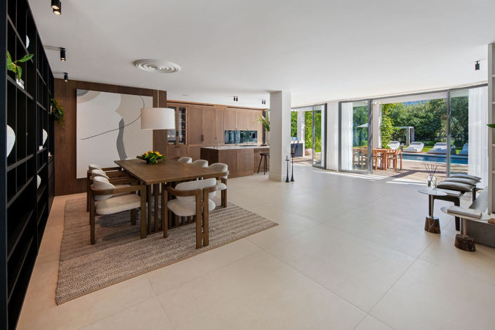 Image No.6-4 Bed House for sale