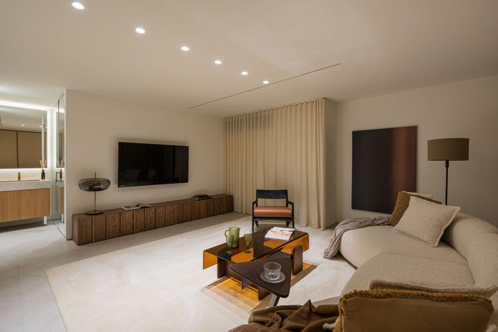Image No.17-4 Bed House for sale