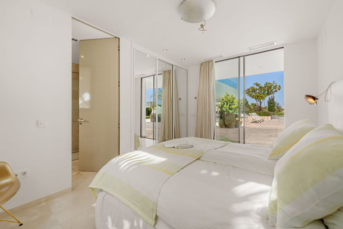 Image No.22-7 Bed House for sale
