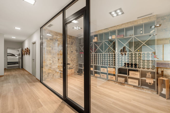 Image No.30-7 Bed House for sale