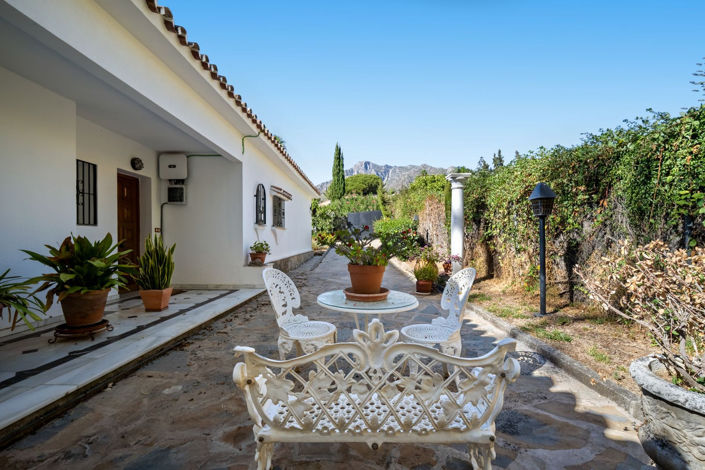 Image No.21-4 Bed House for sale
