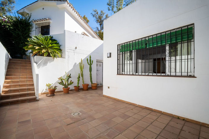Image No.26-4 Bed House for sale