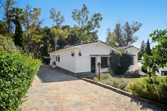 Image No.27-4 Bed House for sale