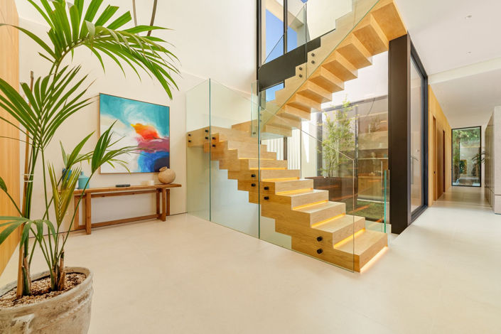 Image No.7-6 Bed House for sale