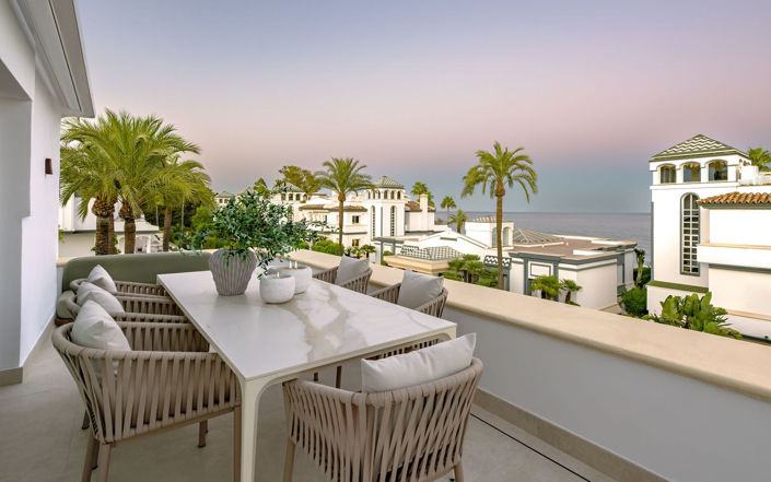 Image No.24-3 Bed Apartment for sale
