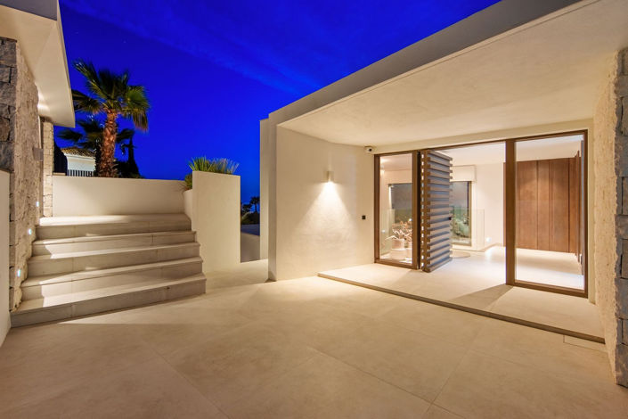 Image No.44-4 Bed House for sale