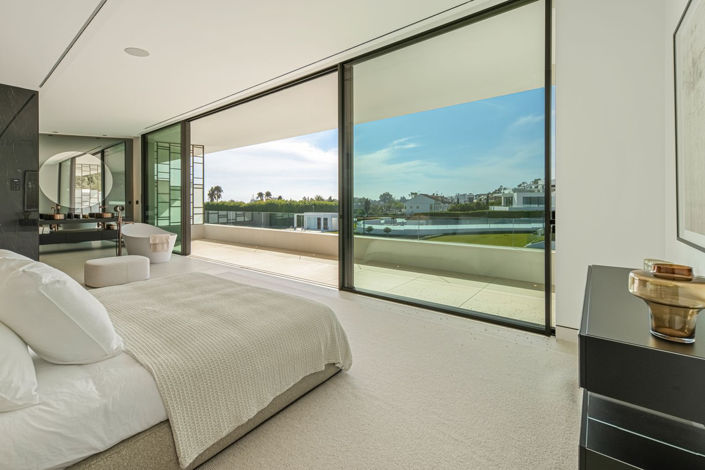 Image No.38-3 Bed House for sale