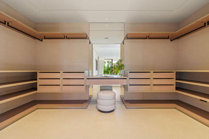Image No.24-5 Bed House for sale