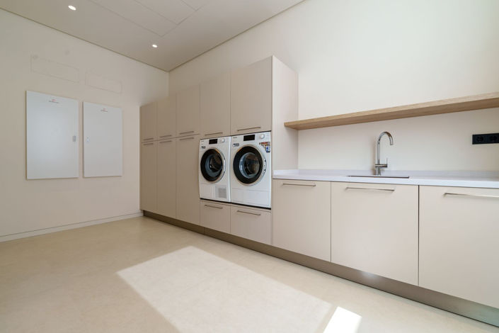 Image No.40-5 Bed House for sale