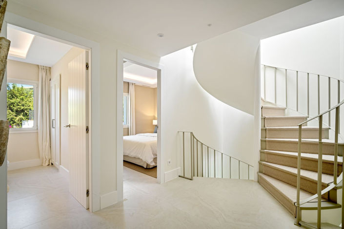 Image No.23-4 Bed House for sale