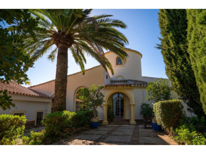 Image No.11-6 Bed House for sale