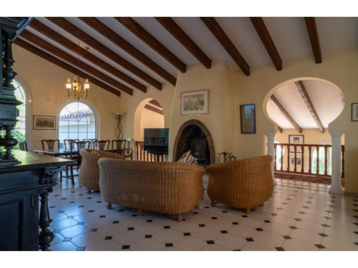 Image No.15-6 Bed House for sale