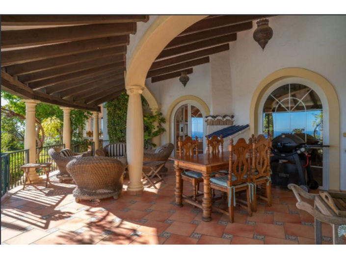 Image No.46-6 Bed House for sale