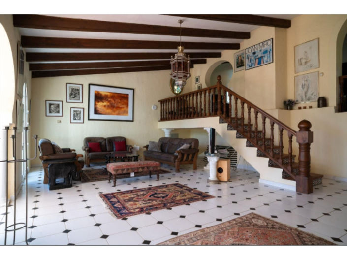 Image No.48-6 Bed House for sale