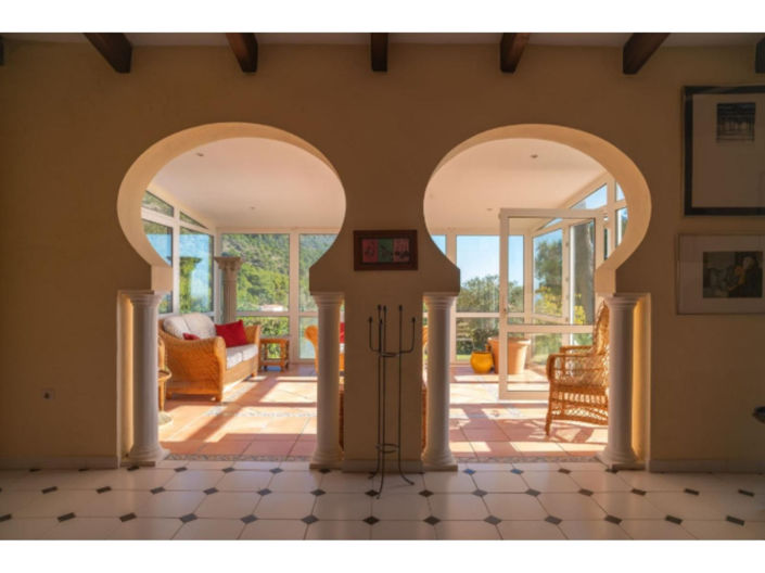 Image No.50-6 Bed House for sale