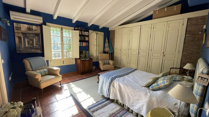 Image No.12-4 Bed House for sale