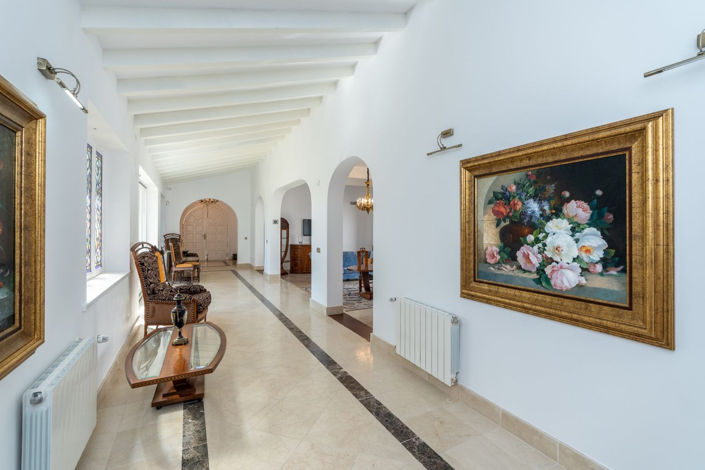 Image No.21-5 Bed House for sale