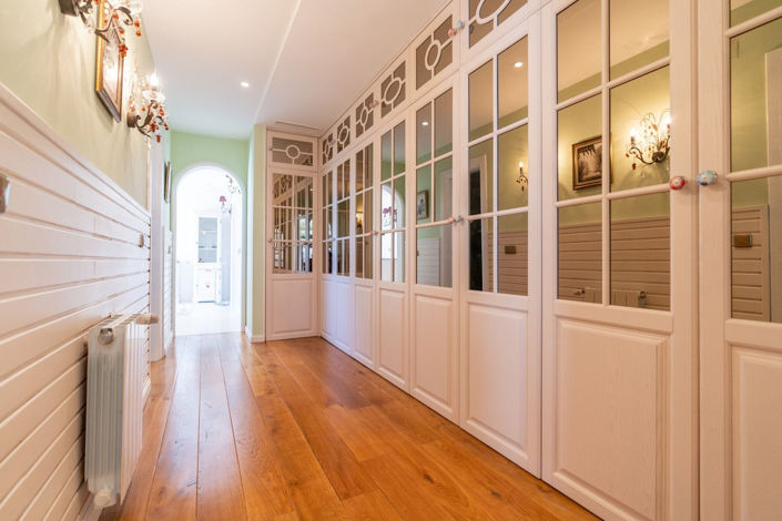 Image No.31-5 Bed House for sale