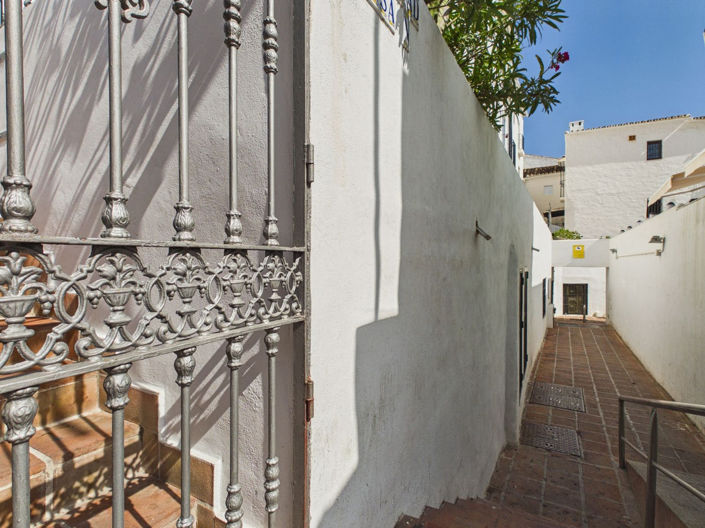 Image No.24-1 Bed Apartment for sale
