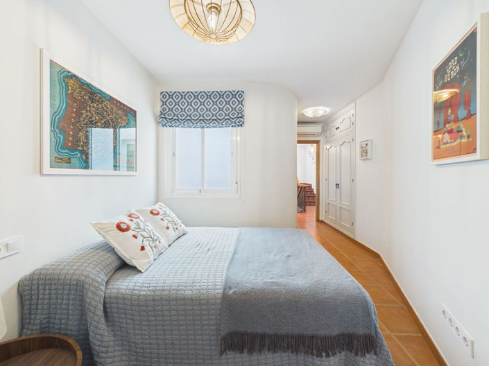Image No.18-3 Bed House for sale