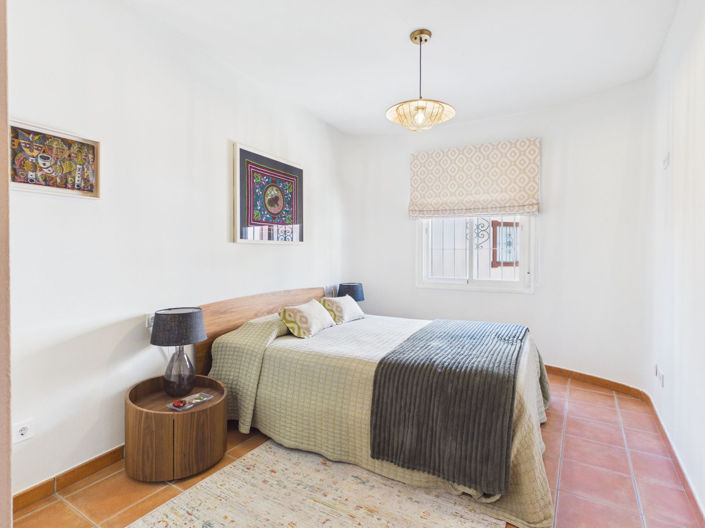 Image No.5-3 Bed House for sale