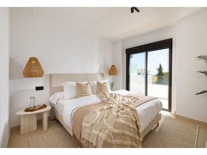 Image No.13-3 Bed Apartment for sale