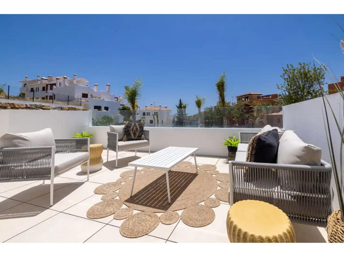 Image No.27-3 Bed Apartment for sale