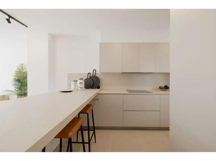 Image No.8-3 Bed Apartment for sale
