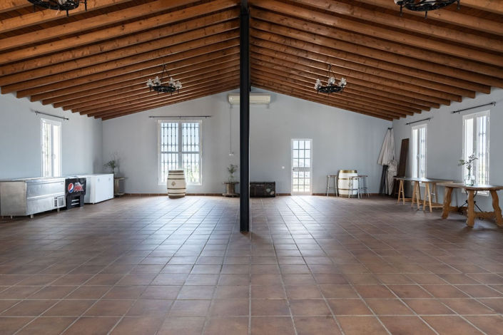 Image No.12-9 Bed House for sale