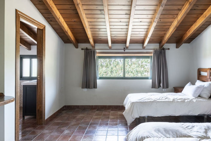 Image No.23-9 Bed House for sale