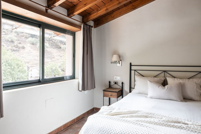 Image No.28-9 Bed House for sale