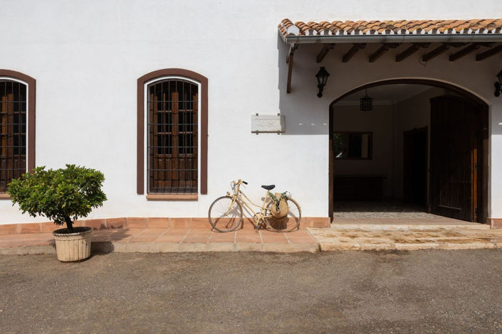 Image No.34-9 Bed House for sale