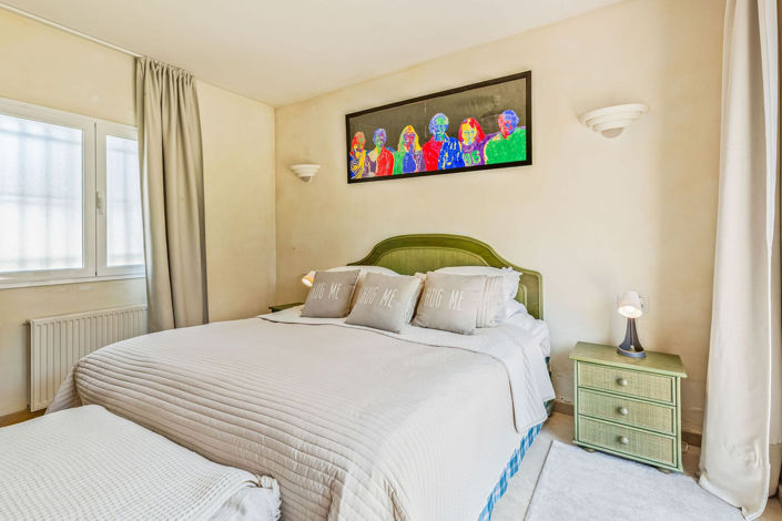 Image No.28-4 Bed House for sale