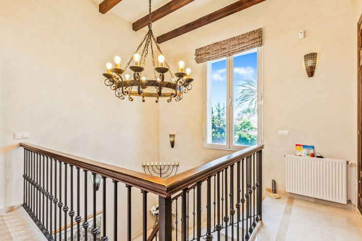 Image No.32-4 Bed House for sale