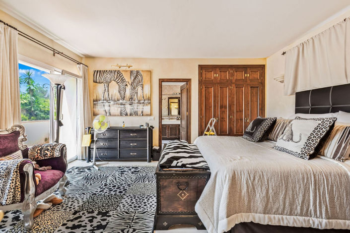 Image No.33-4 Bed House for sale