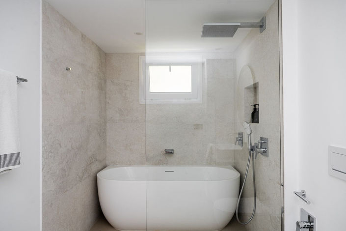 Image No.18-3 Bed House for sale