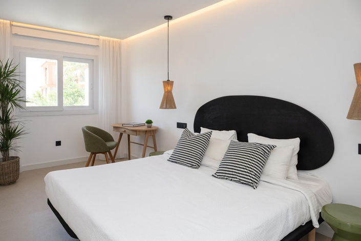 Image No.23-3 Bed House for sale