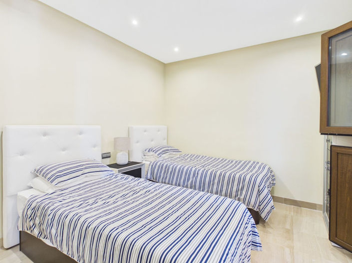 Image No.21-2 Bed Apartment for sale