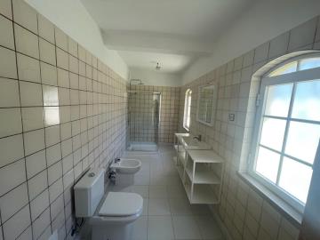 03-Casa-de-banho-Quarto2-RC-em-suite